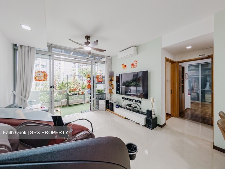 The Lakeshore (D22), Condominium #504900061